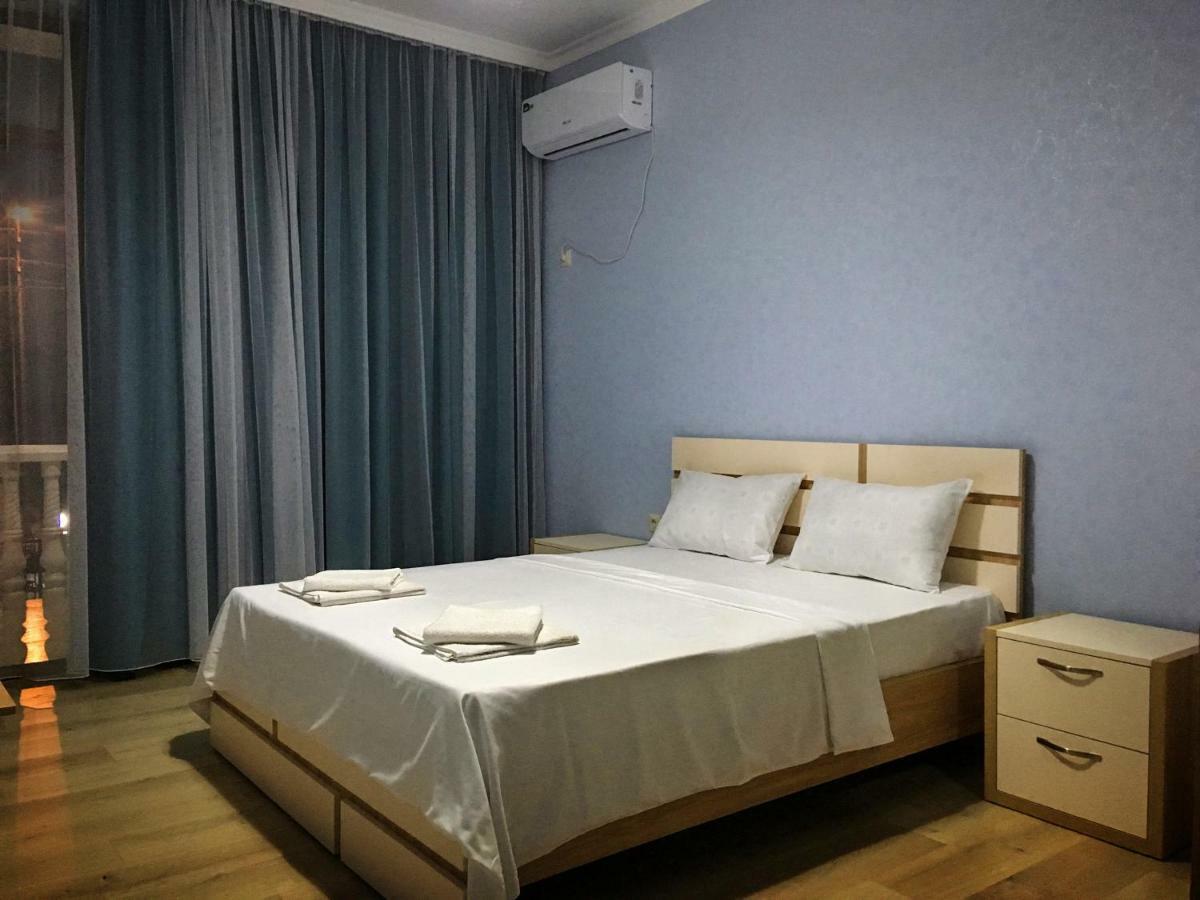 Golden House Hotel Анаклия Екстериор снимка