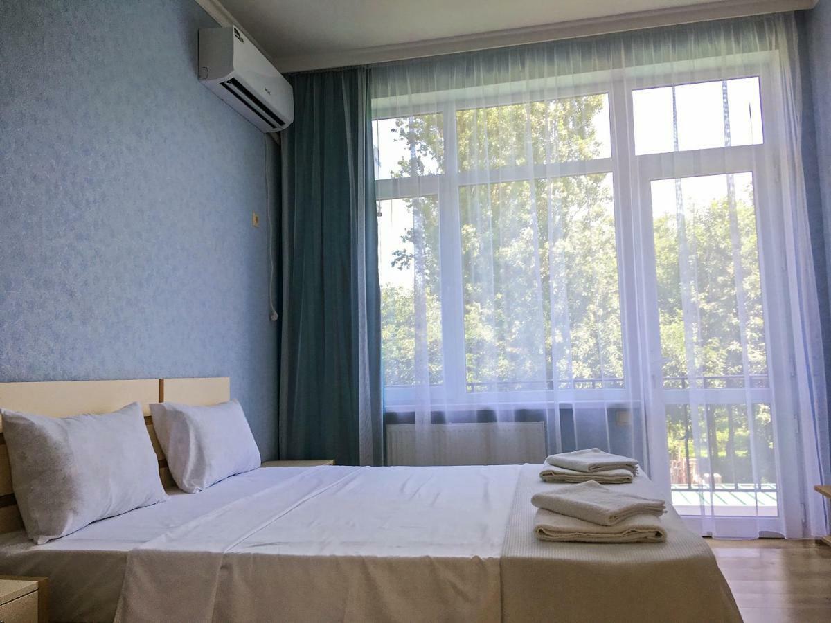 Golden House Hotel Анаклия Екстериор снимка