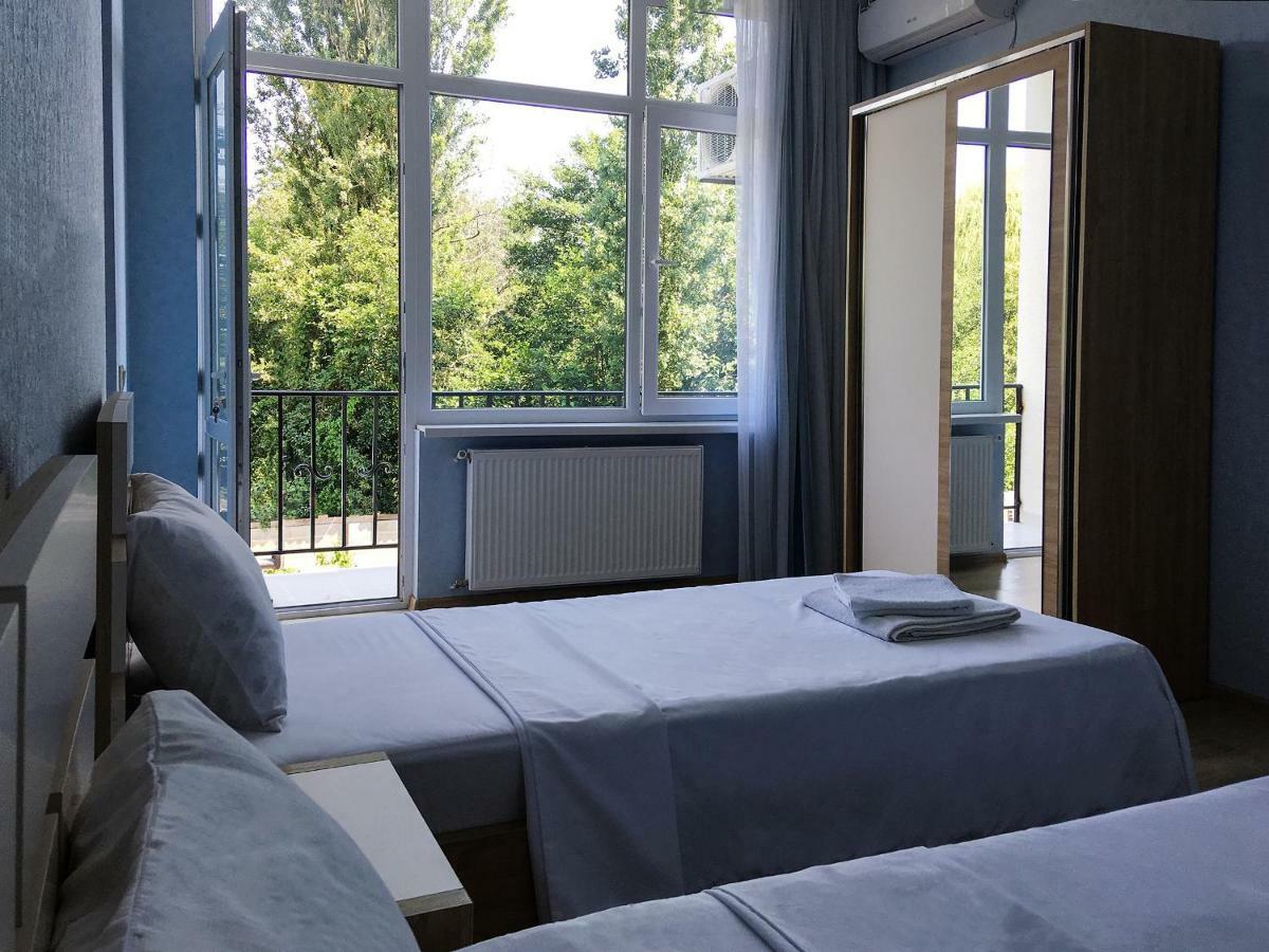 Golden House Hotel Анаклия Екстериор снимка
